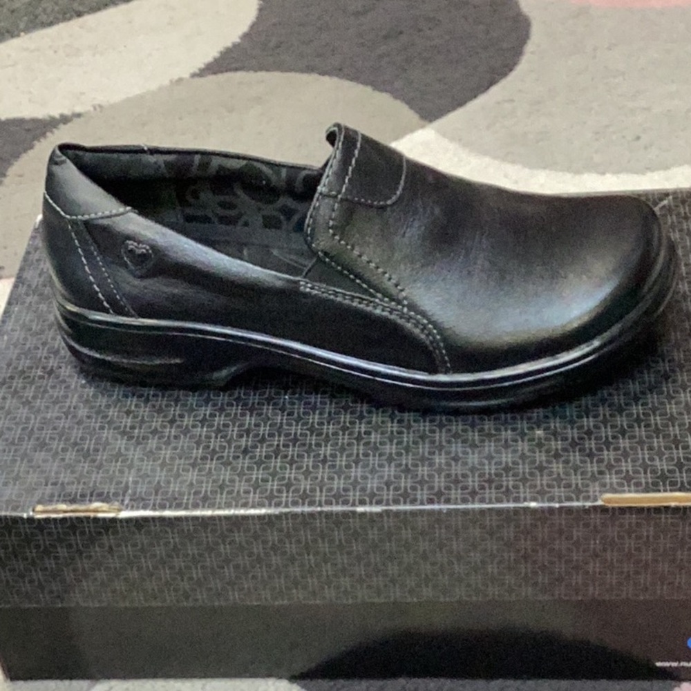 Women’s scrub shoes